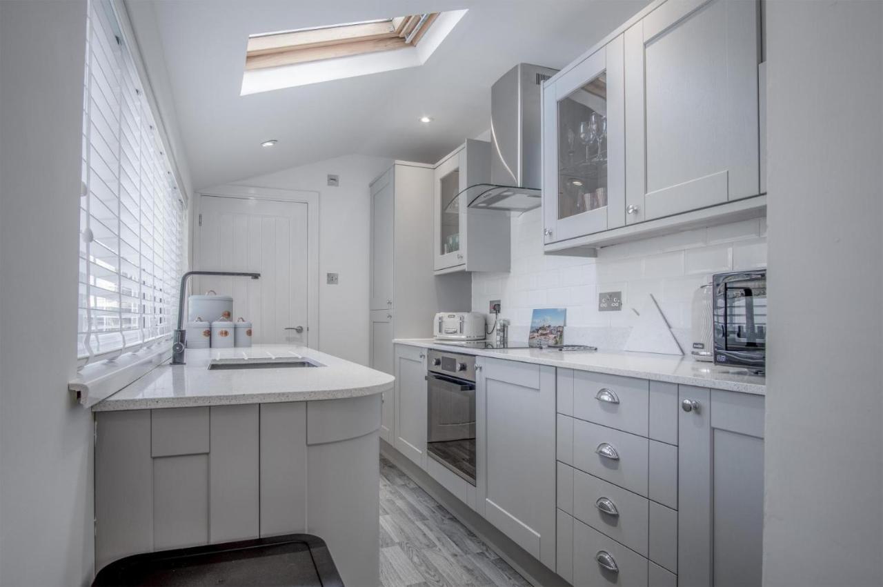 Hawtree Cottage - 2 Bedroom Cottage - 滕比 外观 照片